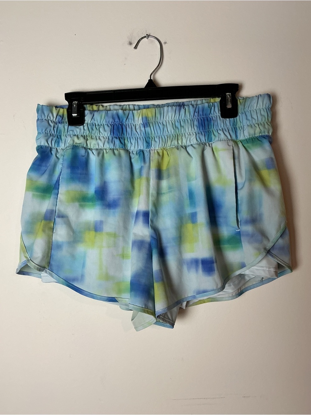 Avia Women’s Running Shorts Lined Frozen Aqua Watercolor Size L - Picture 1 of 3